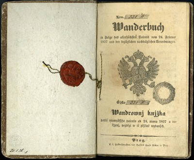 Obr. 7 Vandrovní knížka Antona Wenzlíka, 1. polovina 19. století Obr. 7 Vandrovní knížka Antona Wenzlíka, 1. polovina 19. století