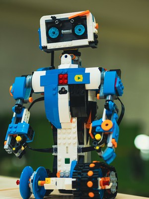Lego Boost-A.jpg Lego Boost-A.jpg